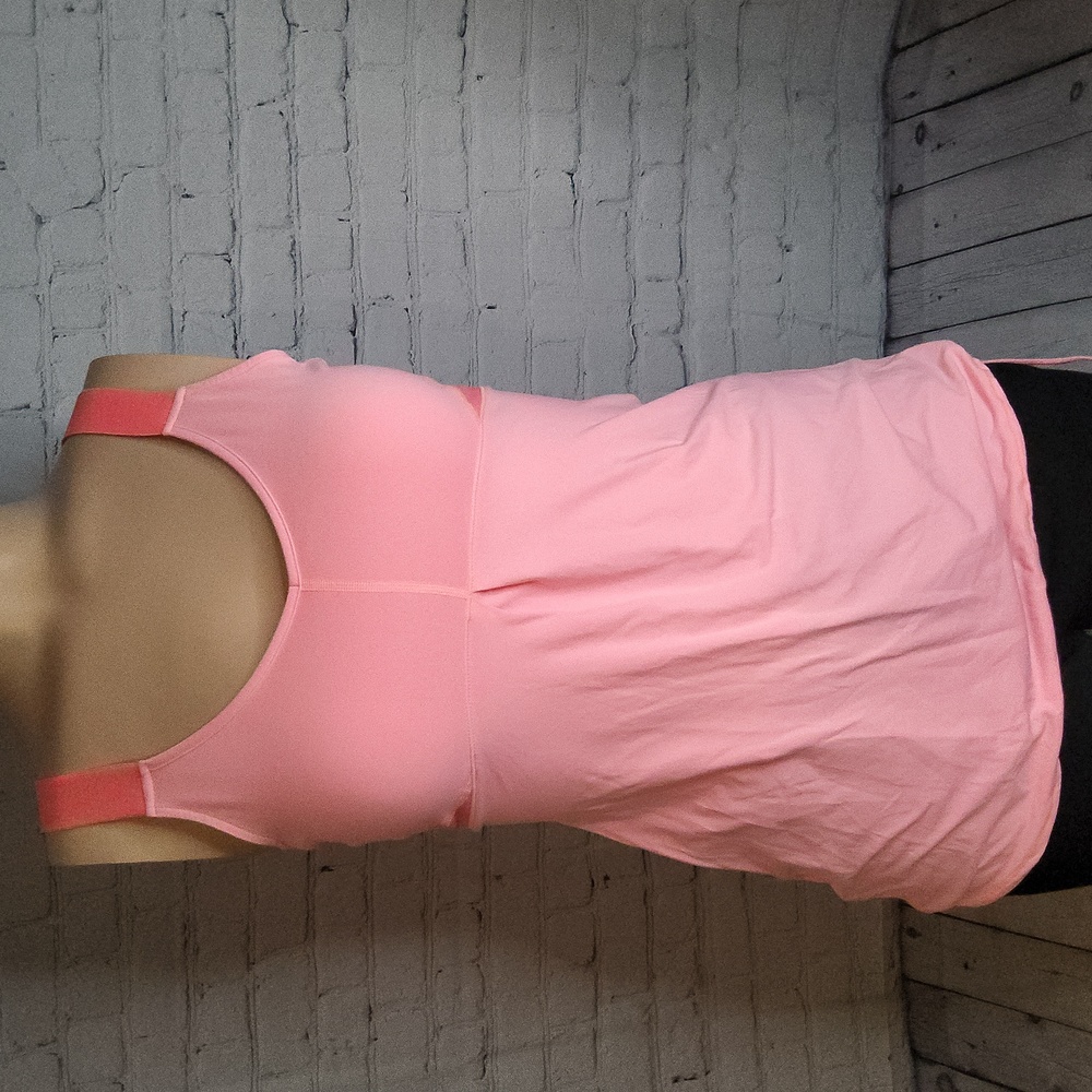 Lucy Tech Activewear sportswear sports bra top gym clothes workout gear M